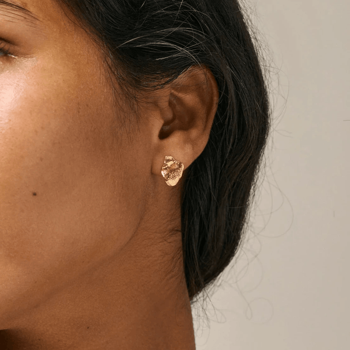 Enamel Maia Small Studs - Forgyldte Ørestikker - E386GM - Øreringe - E386GM