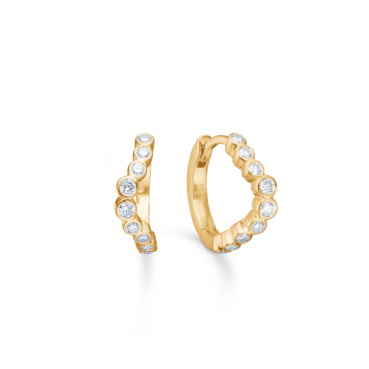 Mads Z Freya creolen in 14 kt. goud met 0,20 ct. diamanten 