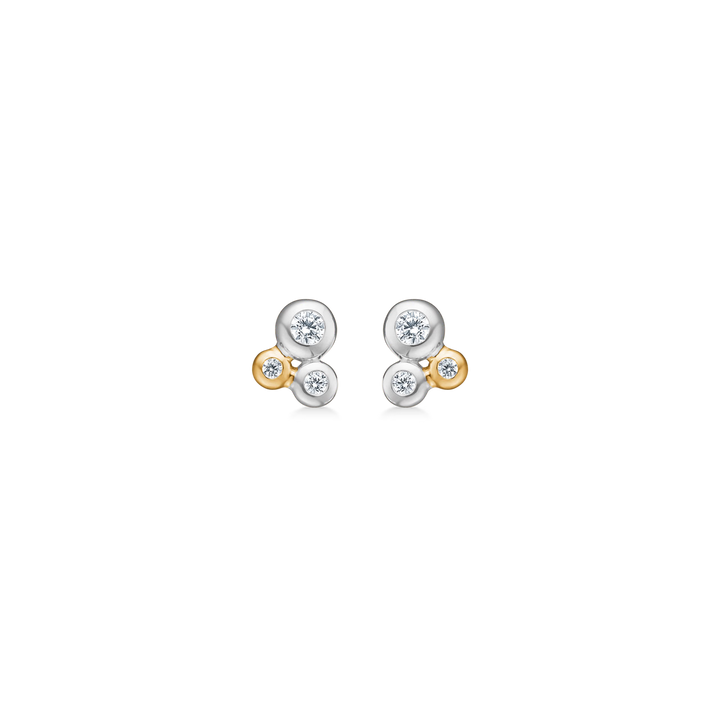 Diamant øreringe i guld og sølv med tre små funklende sten, elegante og moderne Model 12345