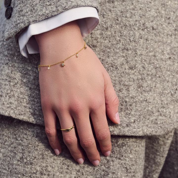 Maanesten Ravi Vergulde Armband met zoetwaterparels – productafbeelding 2