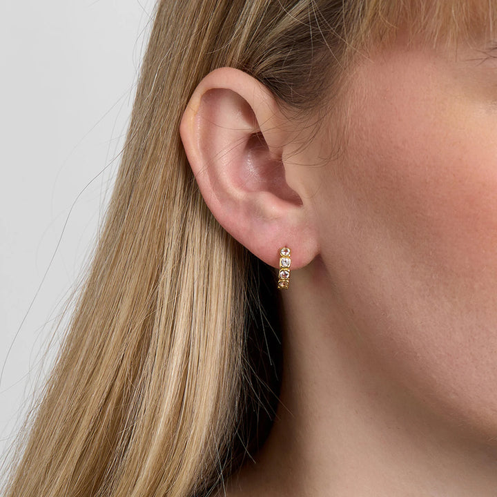 Studio Z Elera Small Hoops – Vergulde creolen met zirkonia 