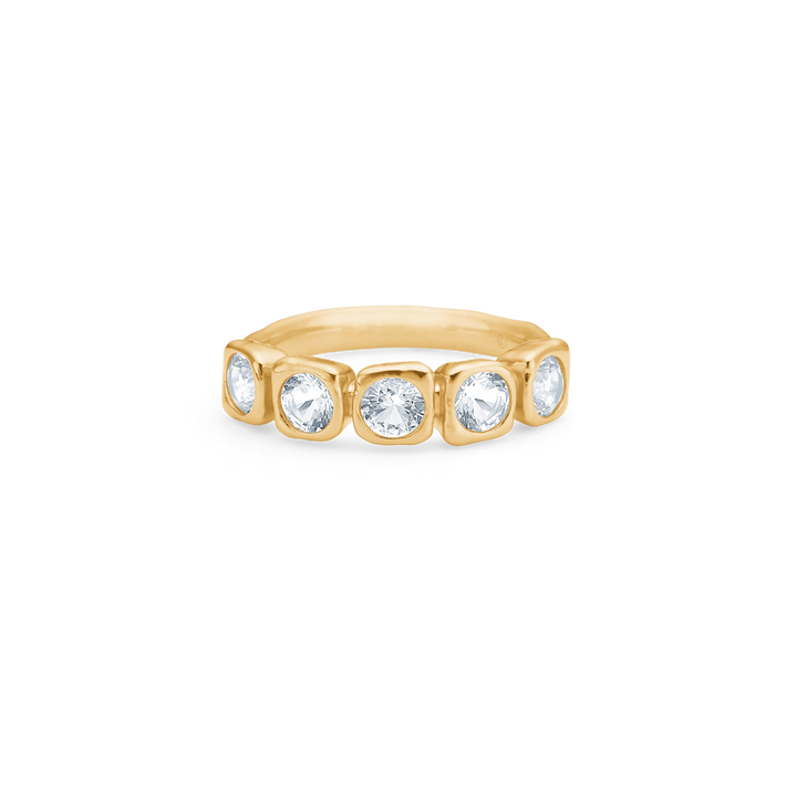 Julie Sandlau Prime Ring i mat forgyldt sølv med fem funklende hvide sten, Model 7247956_2_png