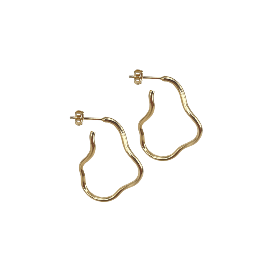 Aqua Dulce Curly Hoop Gold Plated 5718, moderne vergulde oorbellen met golvend design, model 5718-1.