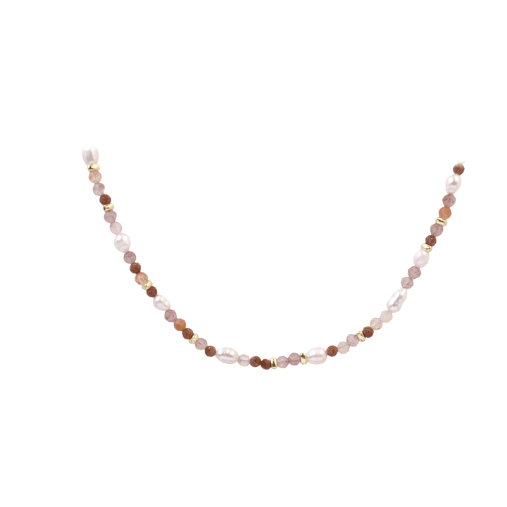 Aqua Dulce Peachy ketting in verguld zilver met perzikkleurige parels en gouden details, model 6252-1.