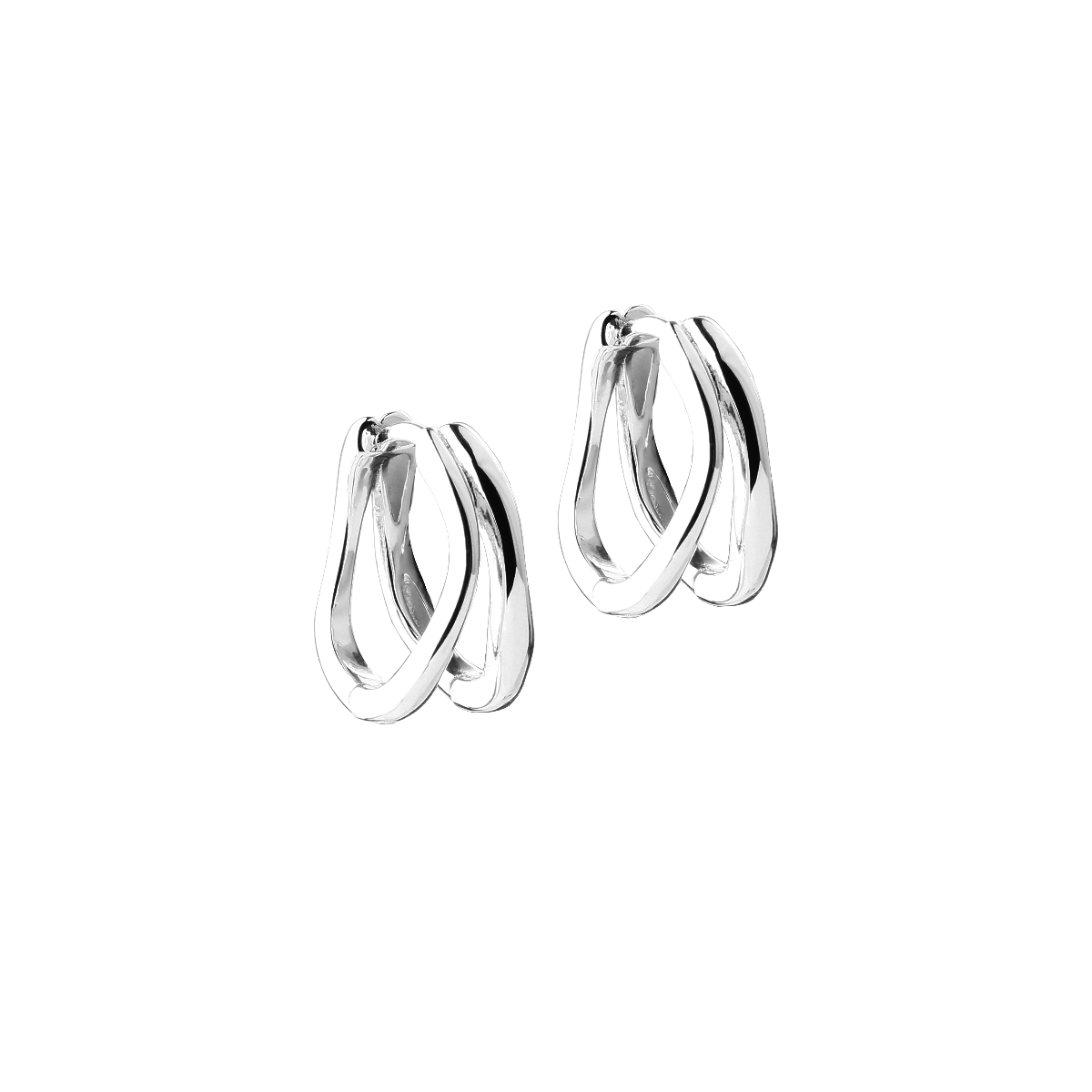 Aqua Dulce Sunella Simple Hoop in zilveren, glanzende, moderne oorringen met een unieke gedraaide vorm. Model 6509-1