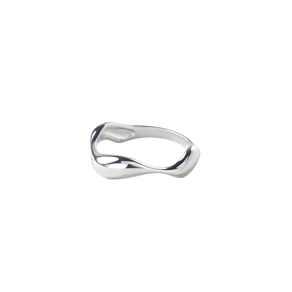 Aqua Dulce Wave Ring in zilver met organisch, golvend design, glanzend oppervlak. Model6625-001-1