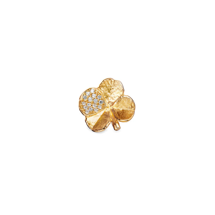 Flora Danica Clover Pin Pave Gilt toont een vergulde klaverbroche met heldere stenen, Model 907-flc-pi-g-pave-1.