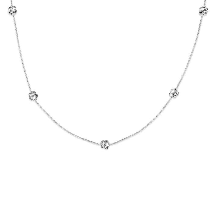 Flora Danica Vergeet-mij-nietje Ketting Zilver met kleine bloemdetails aan een dun kettinkje. Model 907-fmn-ne-s-1.