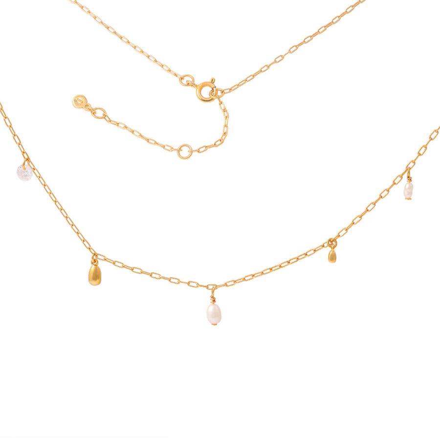 Hultquist Pebble ketting verguld zilver met fijne schakels en kleine parel- en druppeldetails. ModelS08485G-S08485G-1