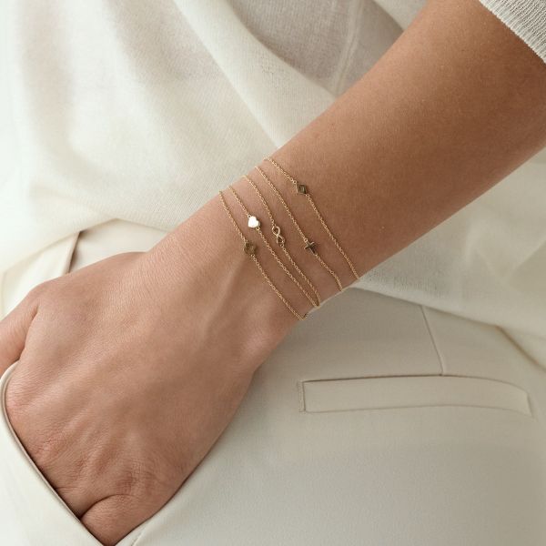 Nuran Icons Armband Love – 14 karaat goud met hart – productafbeelding 2
