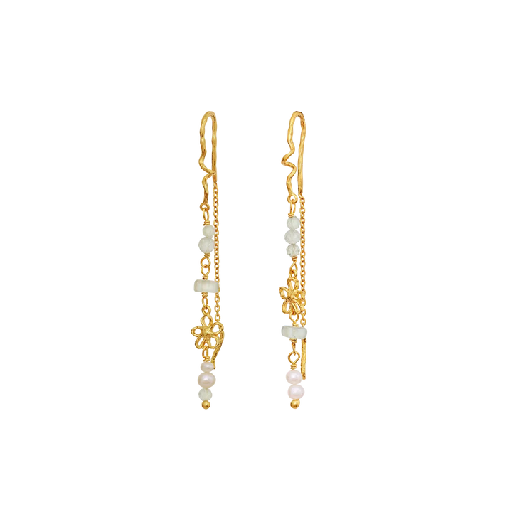 Maansteen Alfrida vergulde kettingoorbellen met witte stenen en parels, detailaanzicht. Model 10084a-1