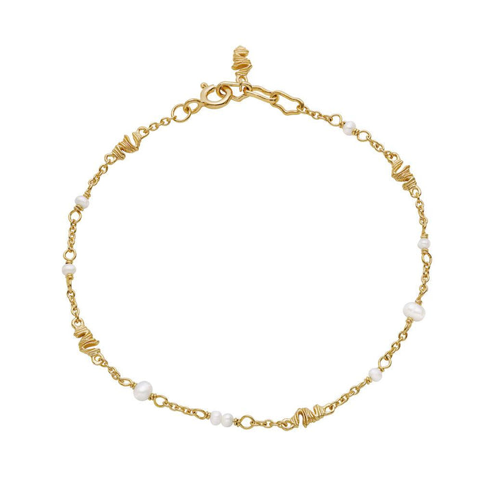 Maanesten Mero Armband 18kt. verguld met kleine witte parels en gedraaide gouden details, Model 8581a-8581a-1