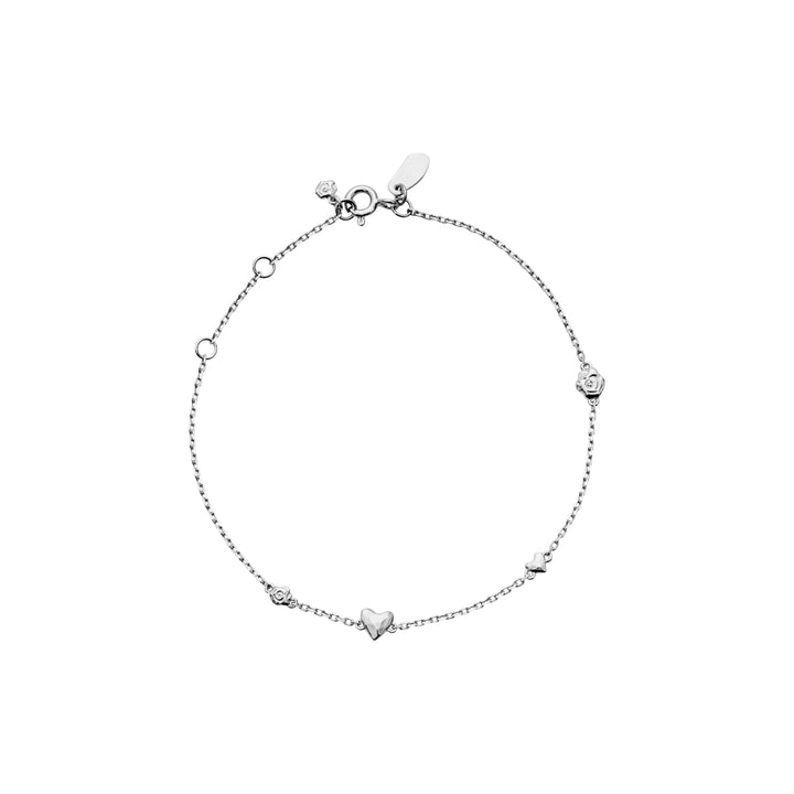 maanesten-scarlett-vergulde-armband-met-hartjes, elegante armband in zilverlook met kleine hartjes, Model 8682c-1