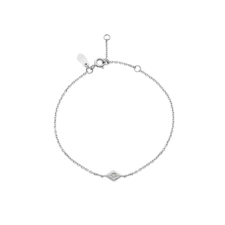Zilveren Maanesten Solo armband met fijne ketting en diamantvormige hanger, eenvoudig en elegant. Model 8690c