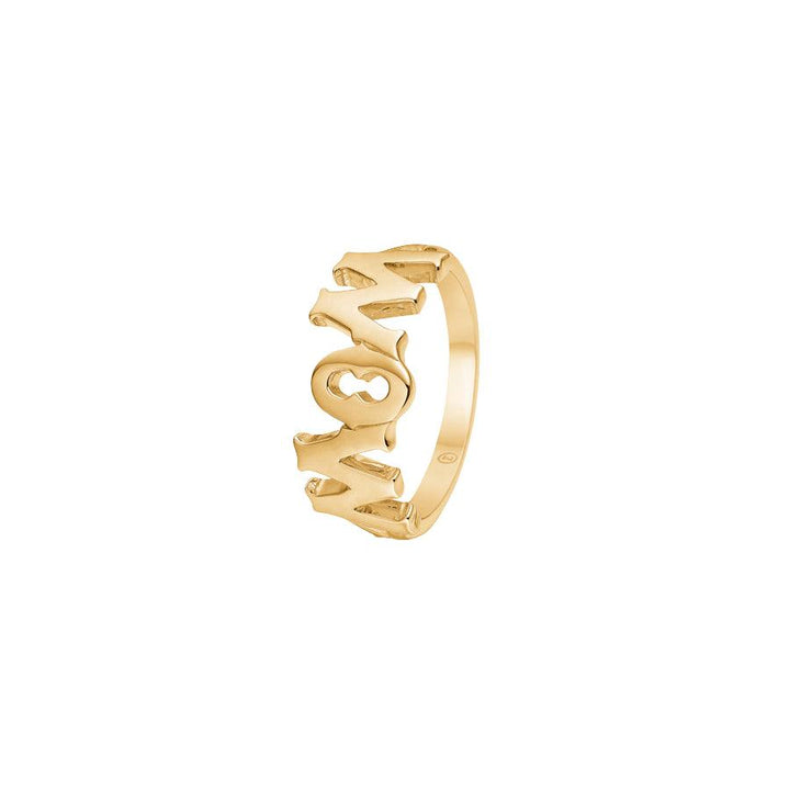Mads Z 14kt MomWow Ring toont een helder gouden ring in een elegant ontwerp met de tekst MOMWOW. Model 1540097-001-1.