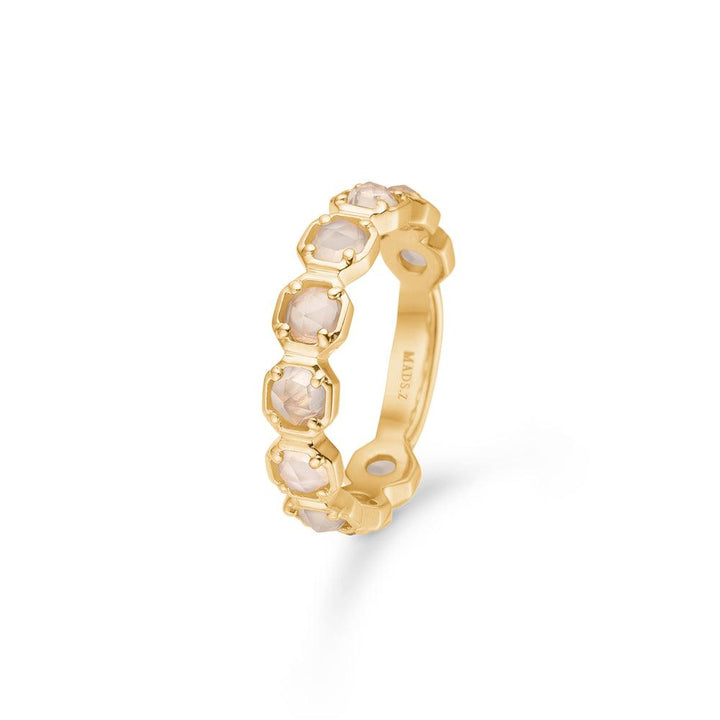 Mads Z 14kt Otilia-ring met witte maansteen in gefacetteerd ontwerp en gouden afwerking, model 1546135-001.