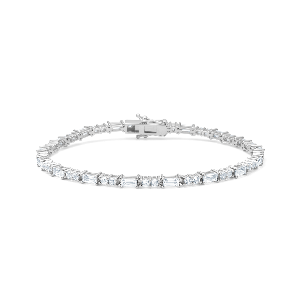 Mads Z Celestial by Medina zilveren armband met heldere topaas in een elegant, klassiek design. Modelnummer 3156904