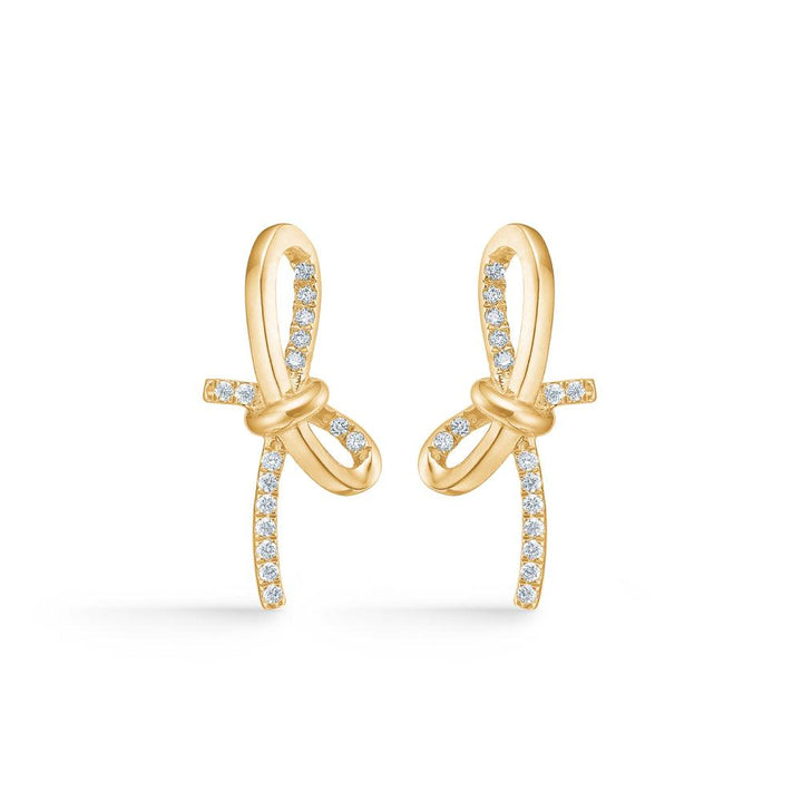 Mads Z Miss Butterfly strikoorbellen in goud met kleine diamanten, elegant design. Model1511003.