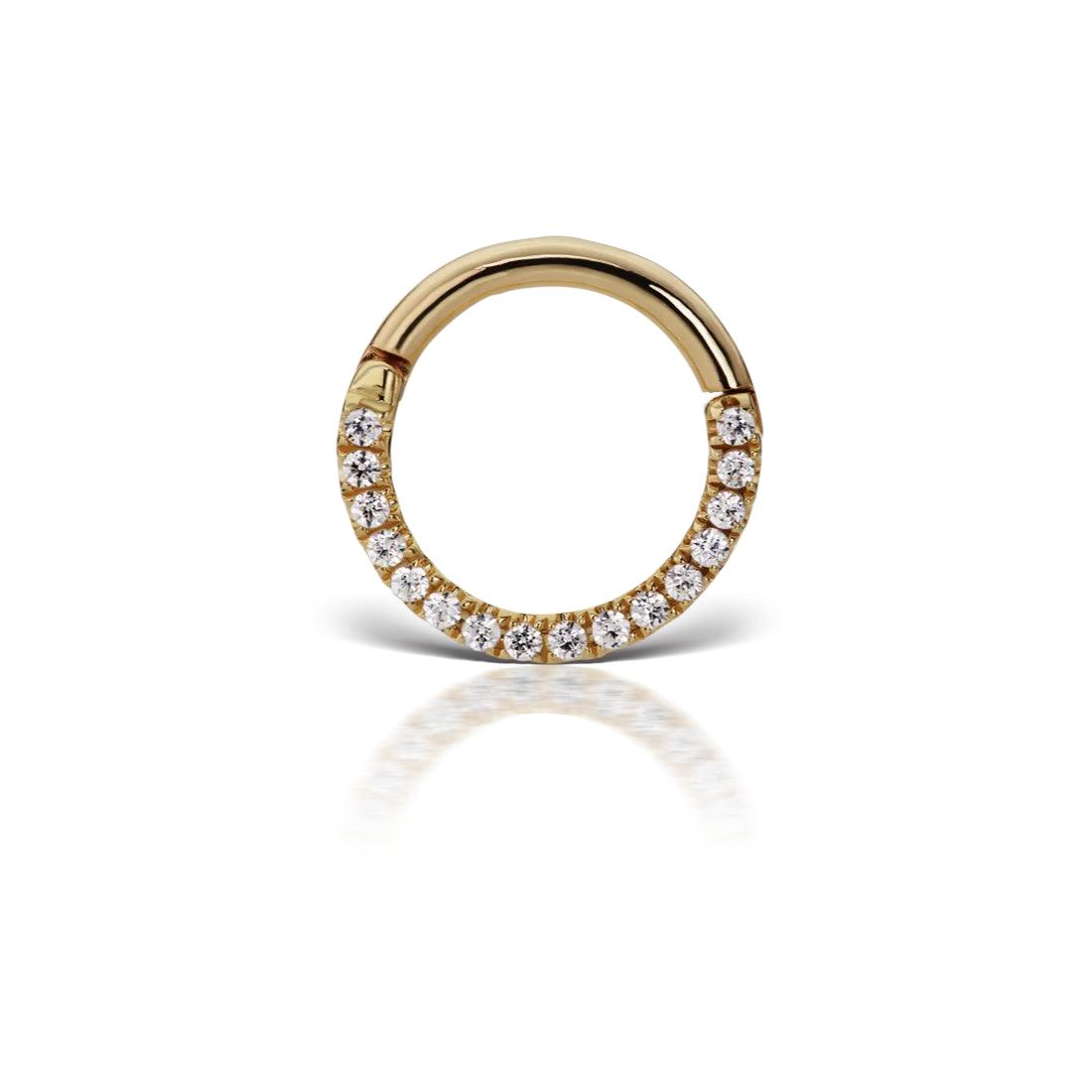 Maria Tash 18kt Diamond Horizontal Eternity Hoop in goud met fonkelende diamanten, Model xethd-yg-d65-g16-001-1