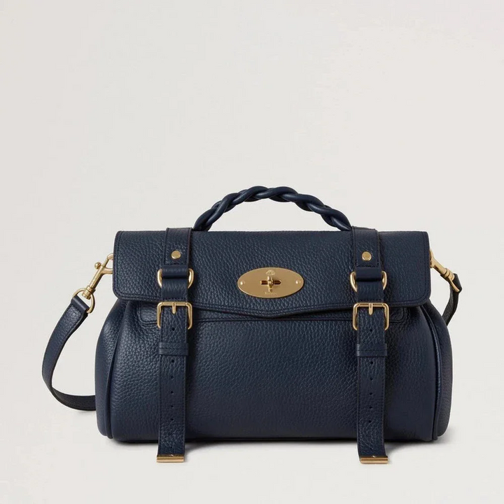 Mulberry Alexa Heavy Grain Night Sky toont een marineblauwe leren tas met gouden details, model HH6746/736U888