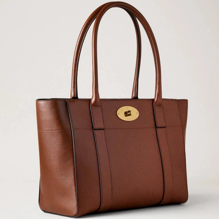 Mulberry Bayswater 9 to 5 Kleine klassieke graankleurige tweekleurige eiken schoudertas van bruin leer met gouden gesp, model HH9834552G110.