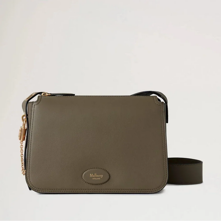 Mulberry Billie Linen Green Micro Classic Grain crossbodytas van olijfgroen leer met gouden details. ModelHH9260587R563