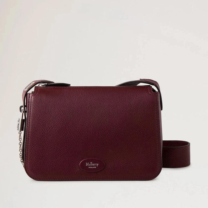 Mulberry Billie Small Classic Grain Black Cherry schoudertas in donkerrood leer, model HH8301/205K560.