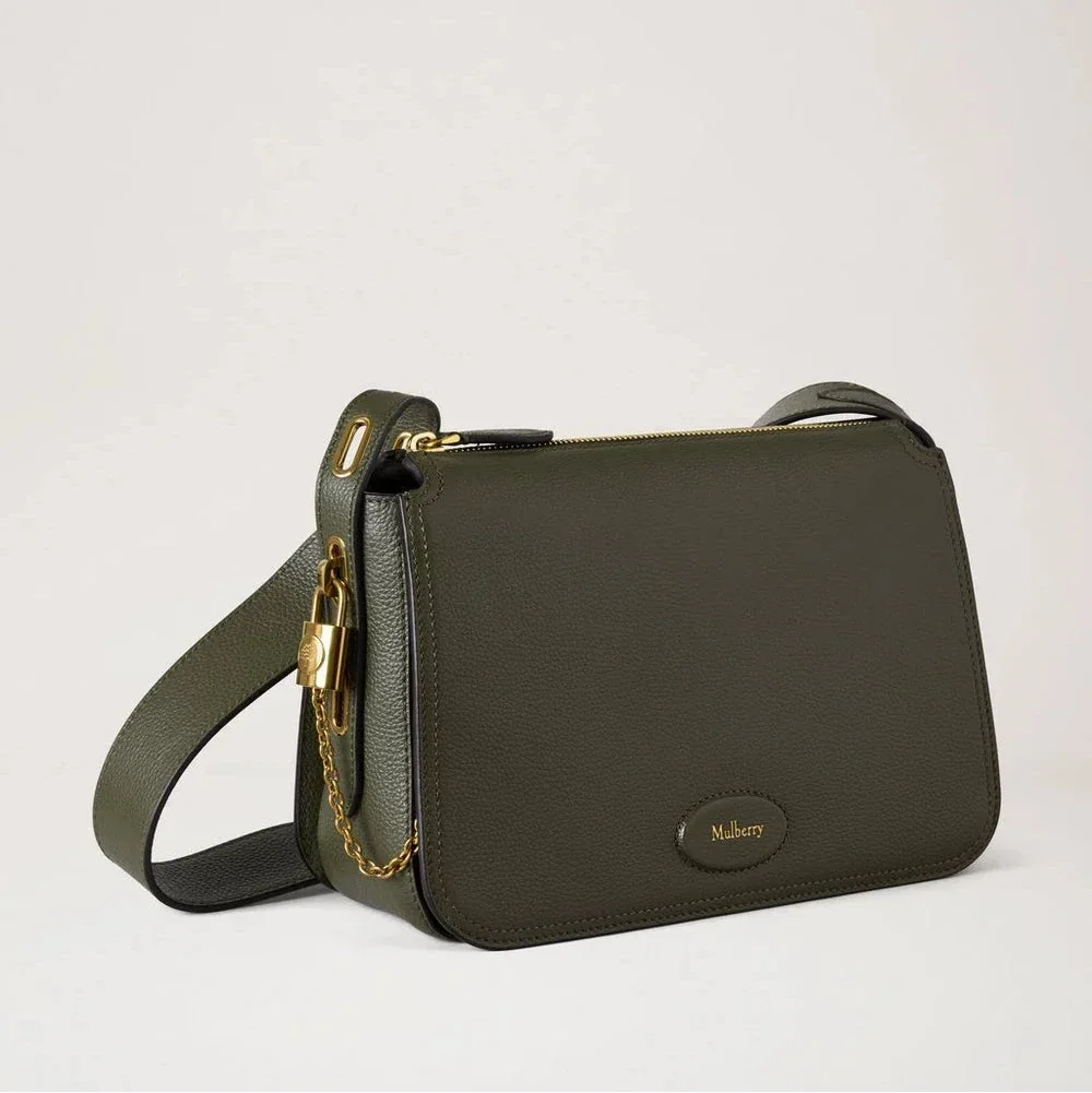 Mulberry Billie Small Classic Grain Juniper Green schoudertas van leer met gouden details. ModelHH8301/205Q749