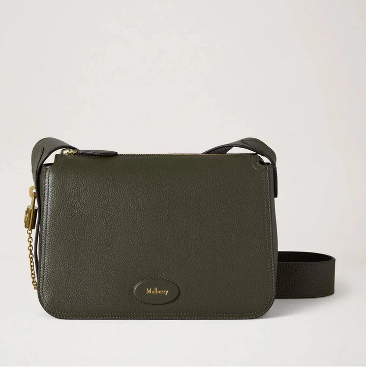 Mulberry Billie Small Classic Grain Juniper Green tas in groen leer met verstelbare schouderband. ModelHH8301/205Q749
