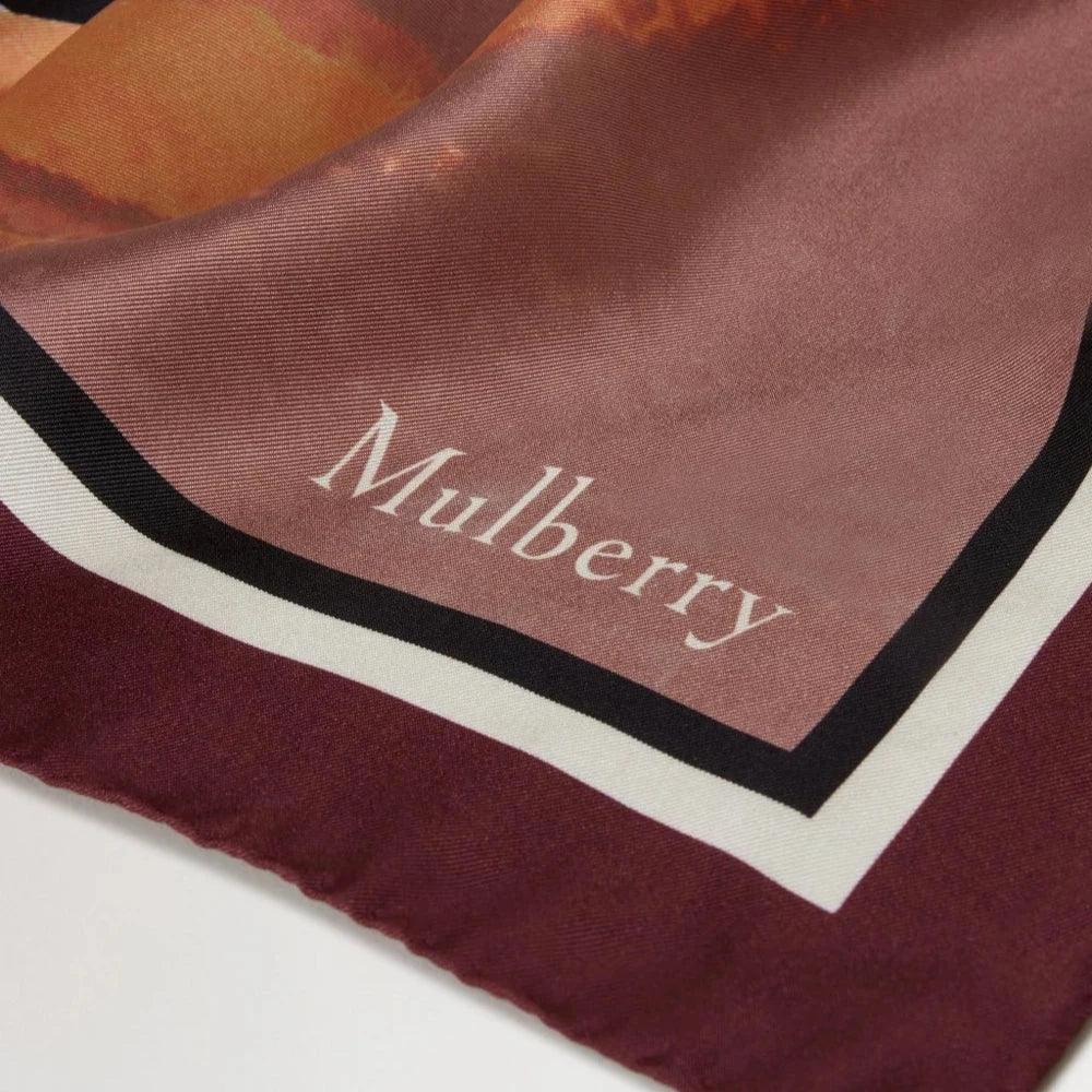 Mulberry Butterfly Wings vierkante sjaal Black Cherry met satijnen afwerking, bordeauxrode en roze rand. ModelVS4832090K560