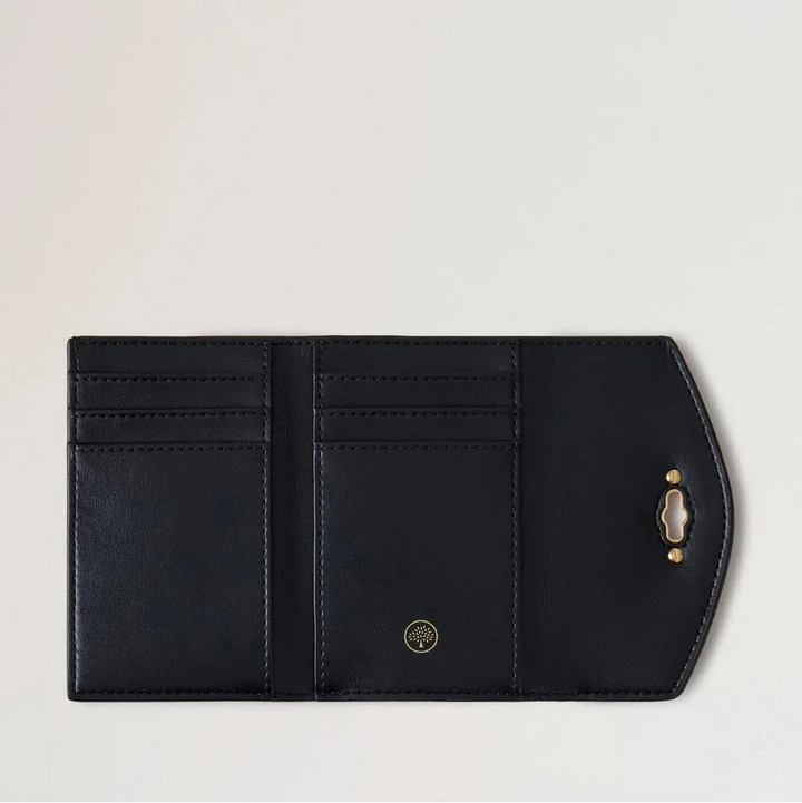 Mulberry Darley Gevouwen Multicard-portemonnee Small Classic Grain Ebony van zwart leer, open met kaartvakken. ModelRL6665205A110