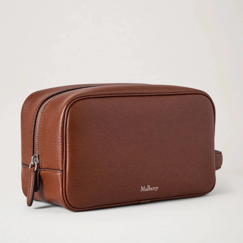 Mulberry Heritage Wash Case Two Tone Oak in bruin leer, eenvoudig ontwerp met ritssluiting, model RL8911552G110.