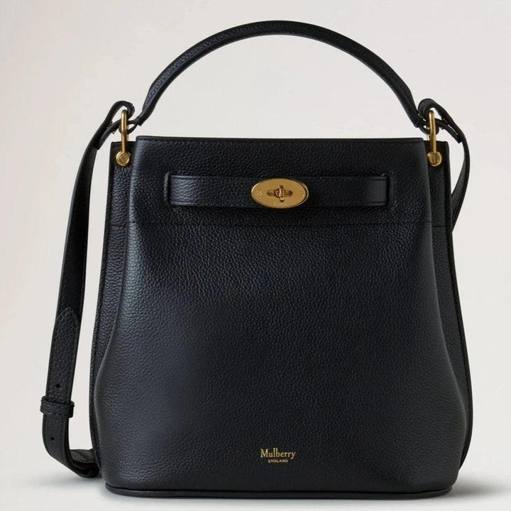 Mulberry Islington Bucket Small Classic Grain Black toont een elegante zwart leren tas met gouden gesp. ModelHH9390205A100.