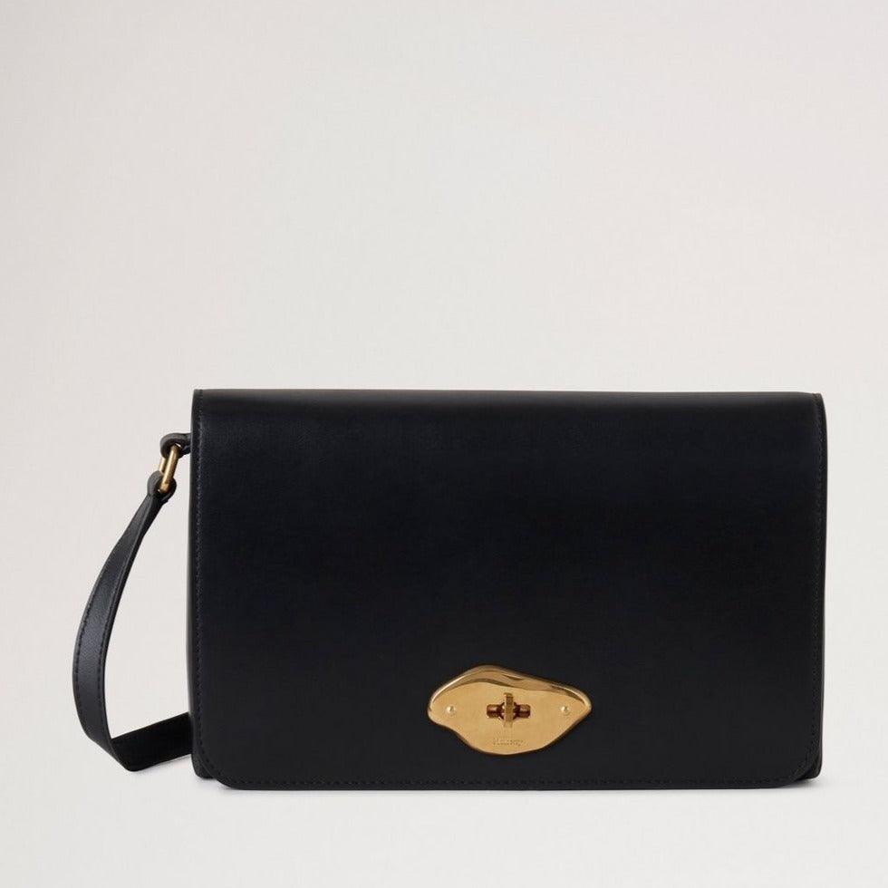 Mulberry Lana Wallet On Strap Hoogglans Leer Zwart in zwart hoogglans leer met gouden gesp, Model RL8058615A100