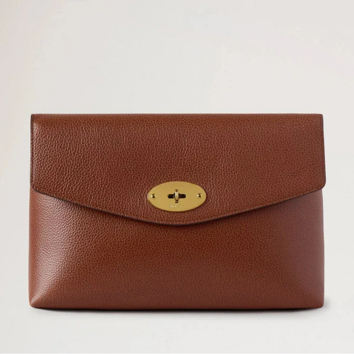 Mulberry Groot Darley Cosmetisch etui Oak Small Classic Grain in bruin leer met gouden gesp. ModelRL8853552G110
