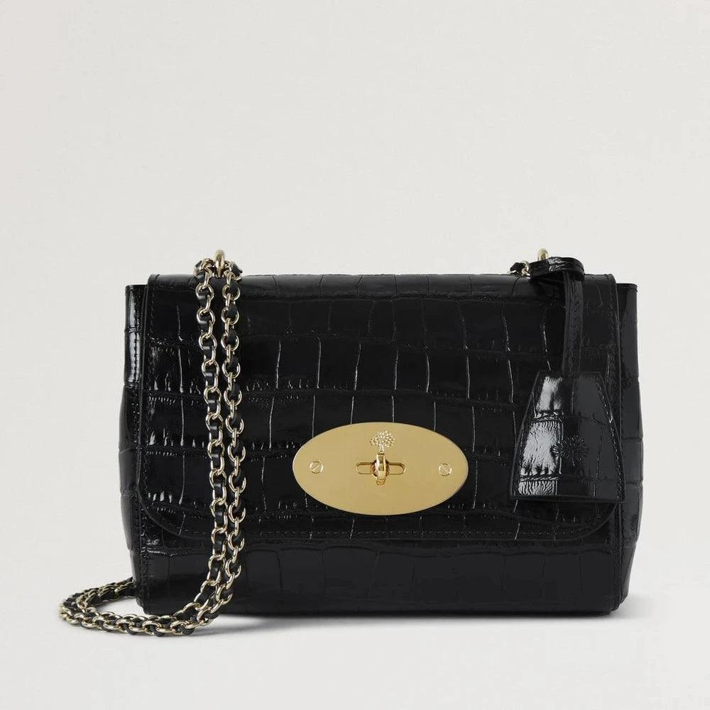 Mulberry Lily Croc Black van zwart reliëfleer met gouden kettingband en sluiting. ModelHH9590641A100.
