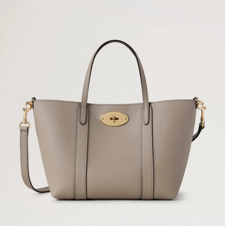 Mulberry Mini Bayswater Tote Small Classic Grain Cashmere Taupe afgebeeld met gouden details, model RL8875205F924.