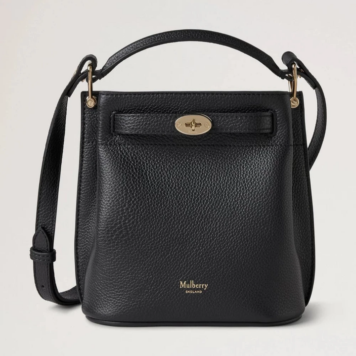 Mulberry Mini Islington Bucket Small Classic Grain Black, elegante schoudertas van zwart leer met gouden gesp. Modelrl8803205a100