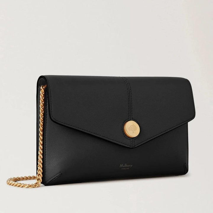 Mulberry Drukknoop Pochette aan ketting Black Micro Classic Grain in zwart leer met gouden ketting, model RL8708587A100.