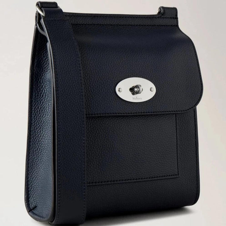 Mulberry Klein Antony Small Classic Grain Night Sky, schoudertas in donkerblauw leer, model HH9365205U888