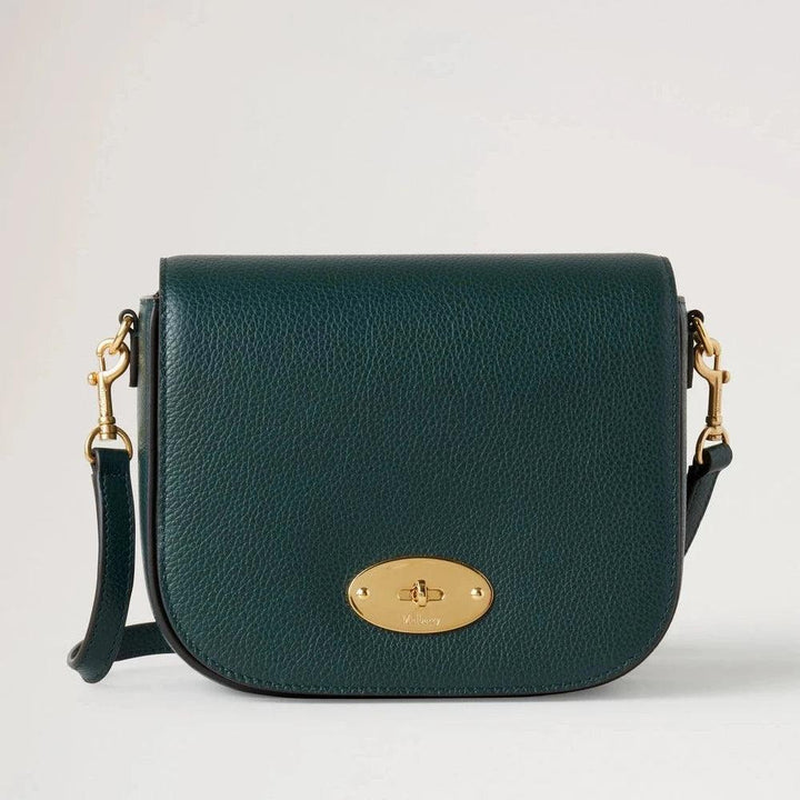 Mulberry Klein Darley Satchel afgebeeld in donkergroen leer met gouden details, model RL4957205Q633.