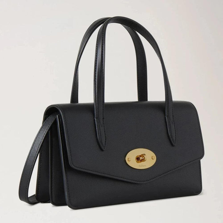 Mulberry Klein Darley Top Handle Black Micro Classic Grain, zwart leren handtas met goudkleurige gesp, model RL8678587A100.