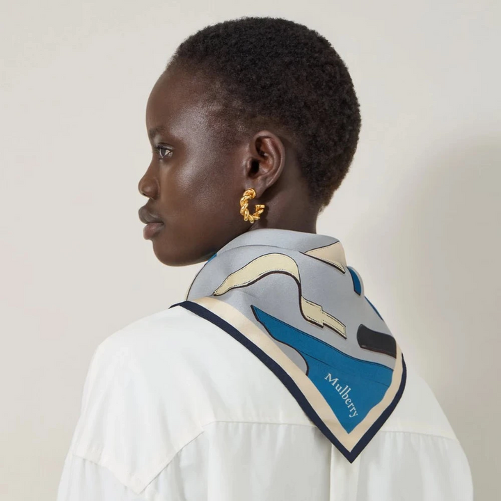 Mulberry Vierkante sjaal Bayswater Workshop Light Grey Silk Twill, elegante zijden sjaal in lichtgrijs en blauw, Model VS4864143D100