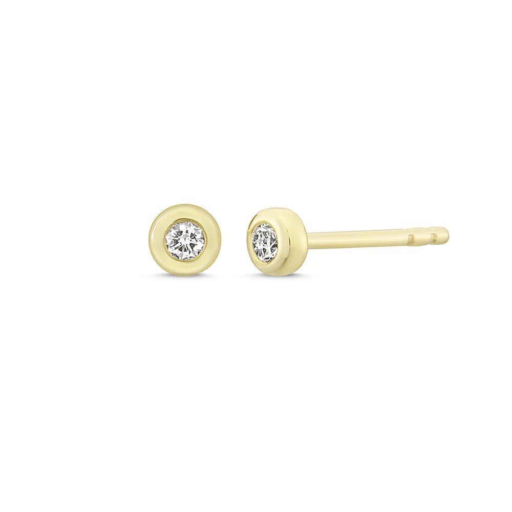 Nuran 14kt Zoe oorstekers tonen twee eenvoudige gouden oorknopjes met een gezette ronde briljant. Modelo2314-006rg-1