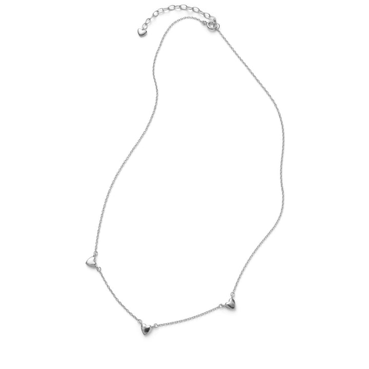 Pernille Corydon Adore ketting in zilver met drie kleine hartjeshangers, elegante ketting. Model N-508-S