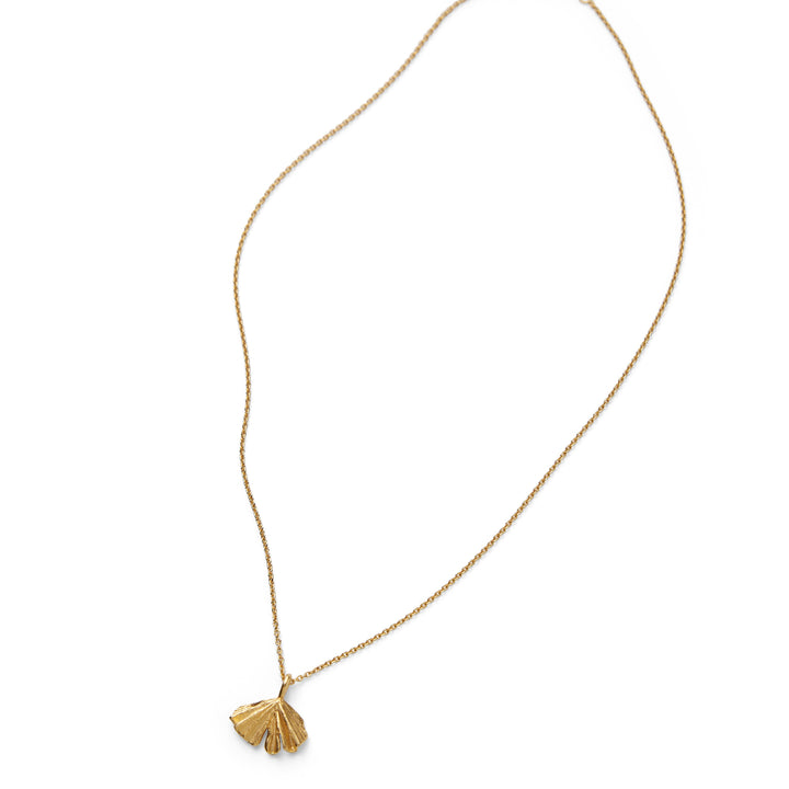 Pernille Corydon herfstbladketting in verguld zilver met bladhanger, enkele ketting. Model N-497-GP