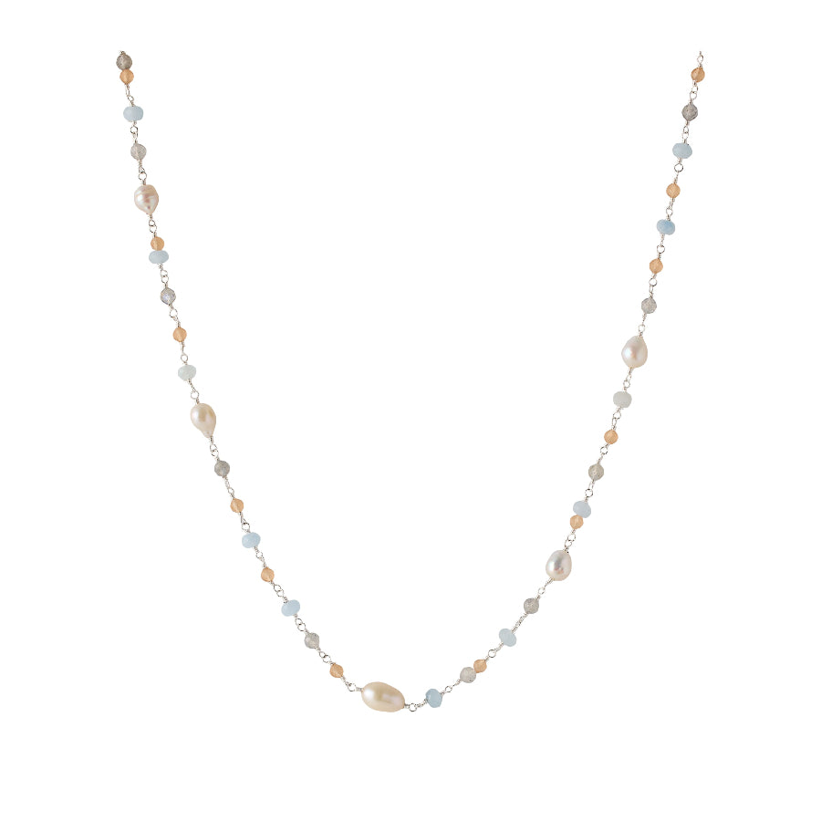 Pernille Corydon Mellow Blue Necklace Silver toont een elegante ketting met blauwe, roze en witte stenen, model N-375-s-1.