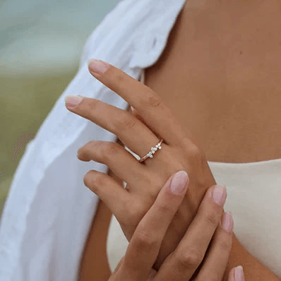 RO Copenhagen Fryd diamanten ring 0,228 ct TW VS R104Y101-001 met de hand gezien, elegant goud met diamanten, model R104Y101-001.