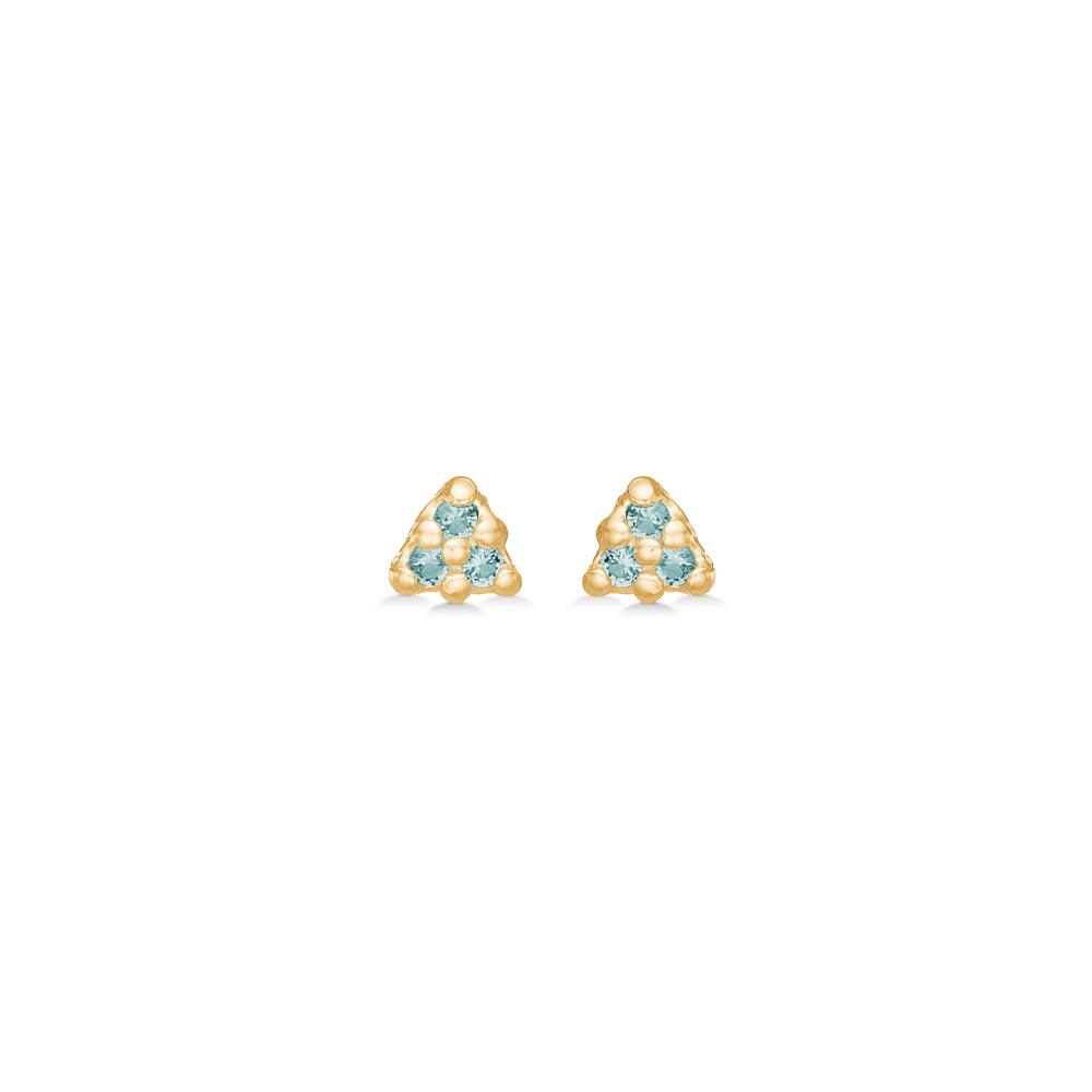 Studio Z Cluster Oorbellen met 3 blauwe zirkonia toont kleine driehoekige gouden oorbellen met blauwe stenen, Model 7217850-1.