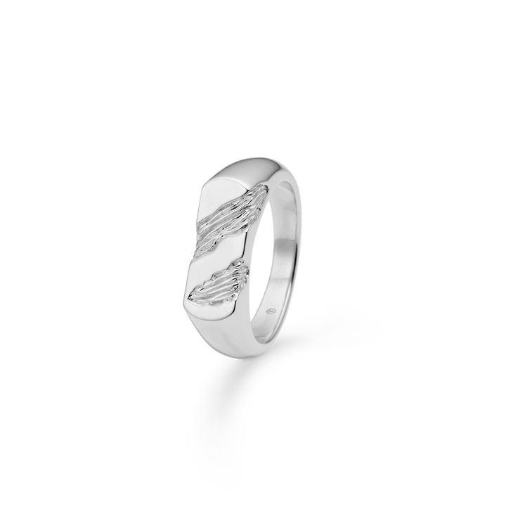 Studio Z Glacier Ring in zilver met gestructureerd oppervlak, elegant en modern design. Model 7140930-001.
